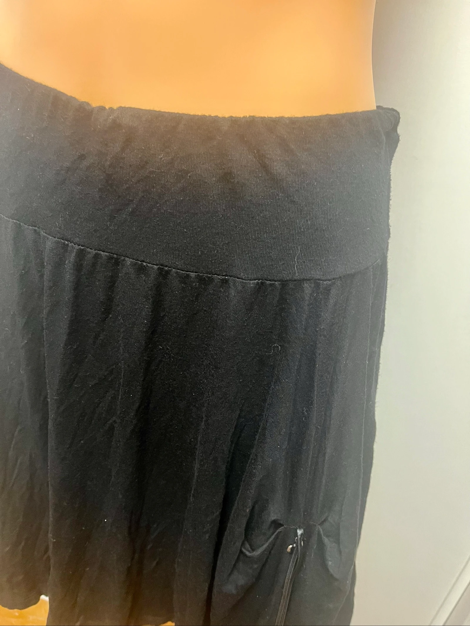 Falda negra fluida – photo 4